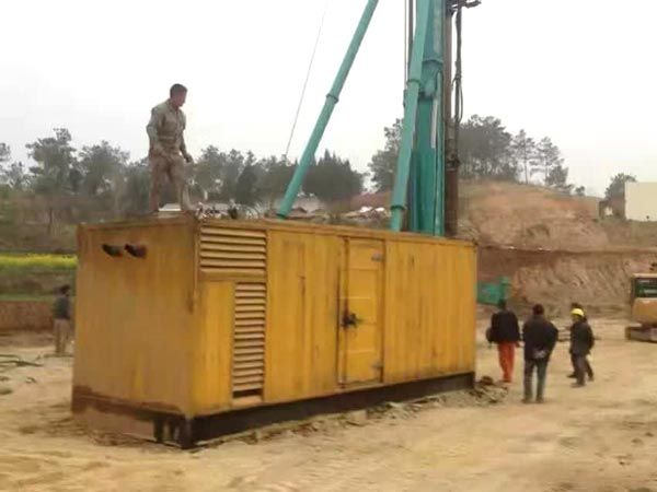 阿拉尔如何判断水冷式机油散热器密封件是否需要更换?